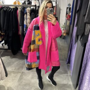 PEMBE TASARIM KEÇE TRİKO KABAN