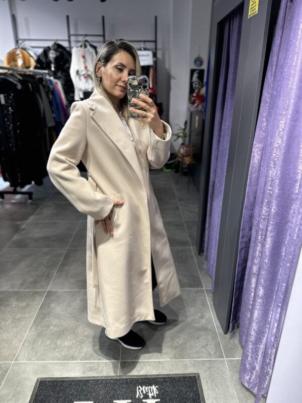 KREM KOL DÜĞMELİ UZUN KABAN - Görsel 4