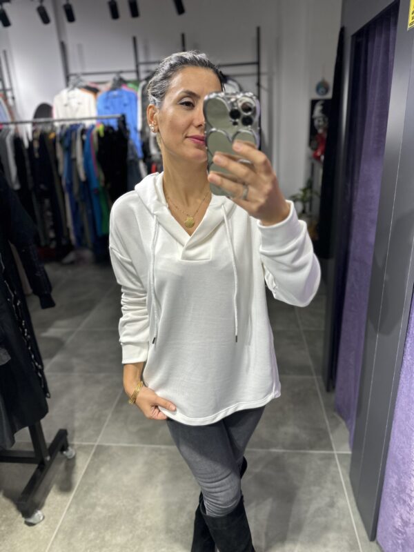 BEYAZ KAPŞONLU SWEAT - Görsel 5