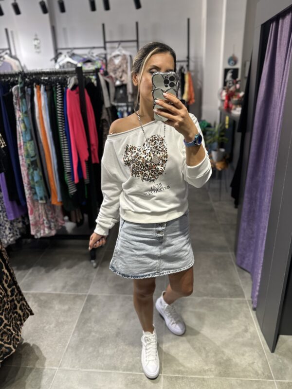 BEYAZ KALP LEOPAR OMZU DÜŞÜK SWEAT - Görsel 4