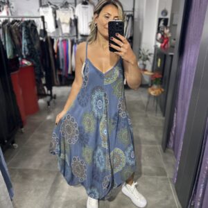 MAVİ EBRU DESENLİ ASKILI ELBİSE ASİMETRİK