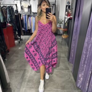 PEMBE DESENLİ ASKILI ELBİSE ASİMETRİK