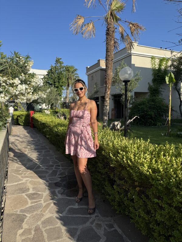 PEMBE RENKLİ KISA TULUM - Görsel 4